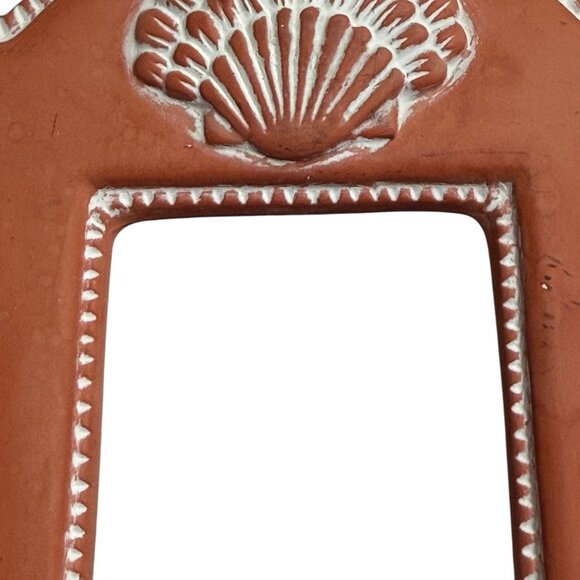 Hallmark  Photo Frame Shell With Peach Wash Ceramic 4.75x3.75” 2x3” Photo - Picture 3 of 10